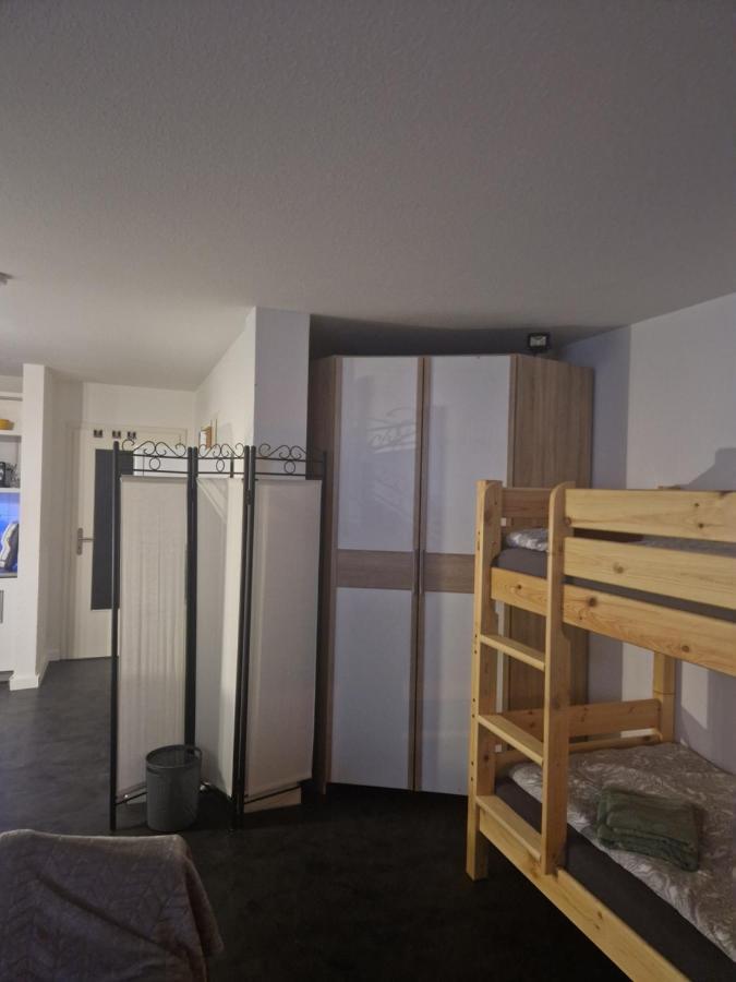Souterrain-Wohnung Mit Kostenlosem Stellplatz Leipzig Dış mekan fotoğraf