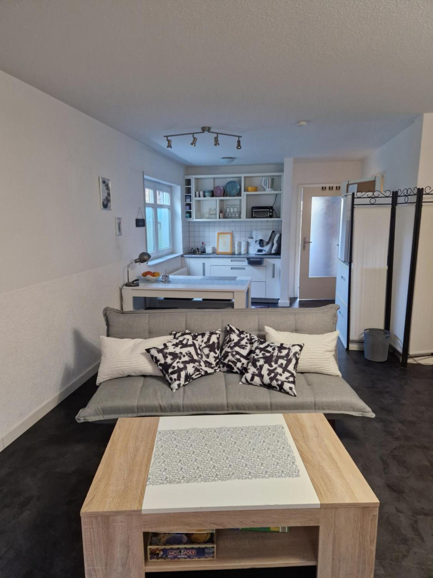 Souterrain-Wohnung Mit Kostenlosem Stellplatz Leipzig Dış mekan fotoğraf
