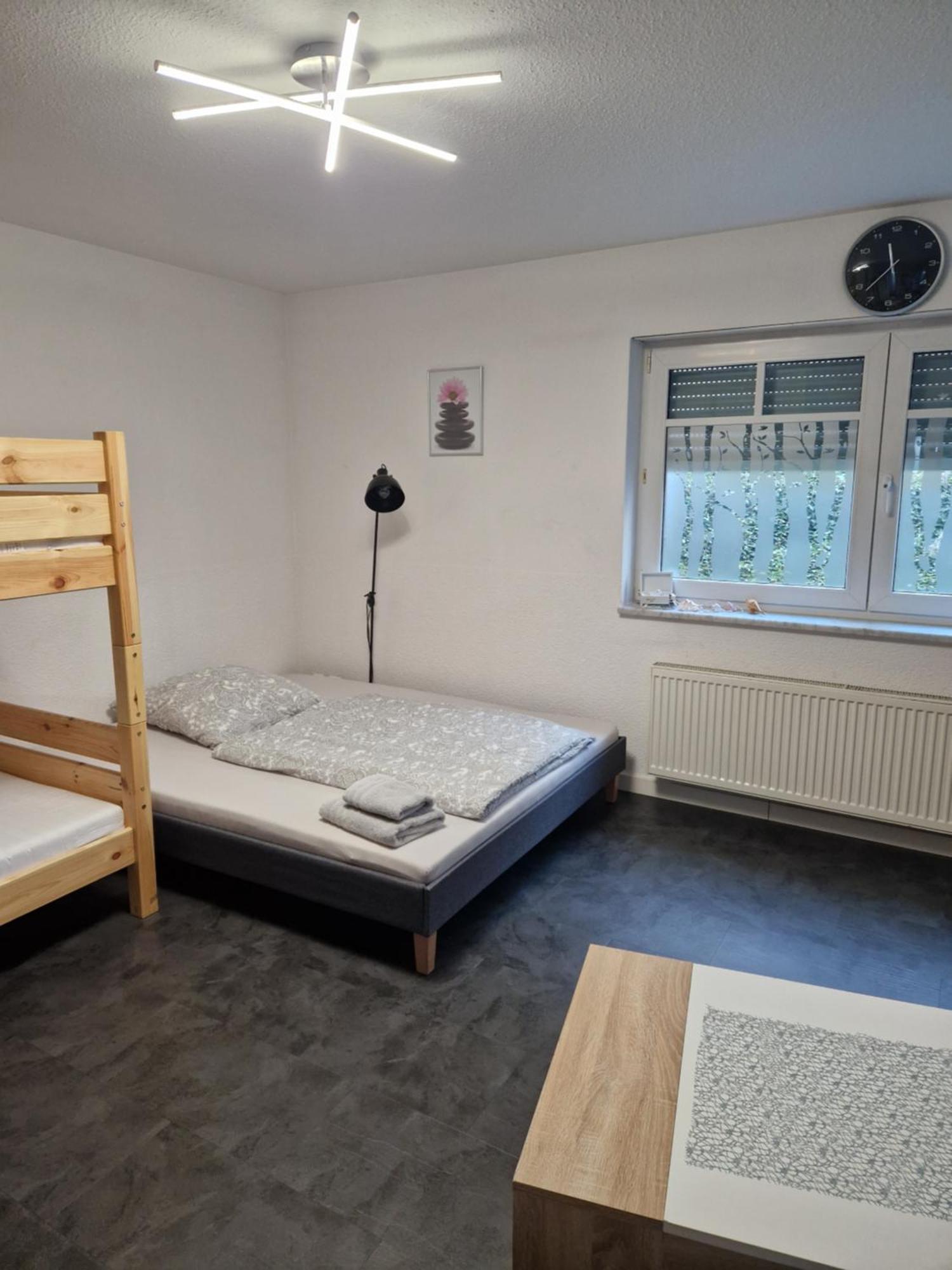 Souterrain-Wohnung Mit Kostenlosem Stellplatz Leipzig Dış mekan fotoğraf