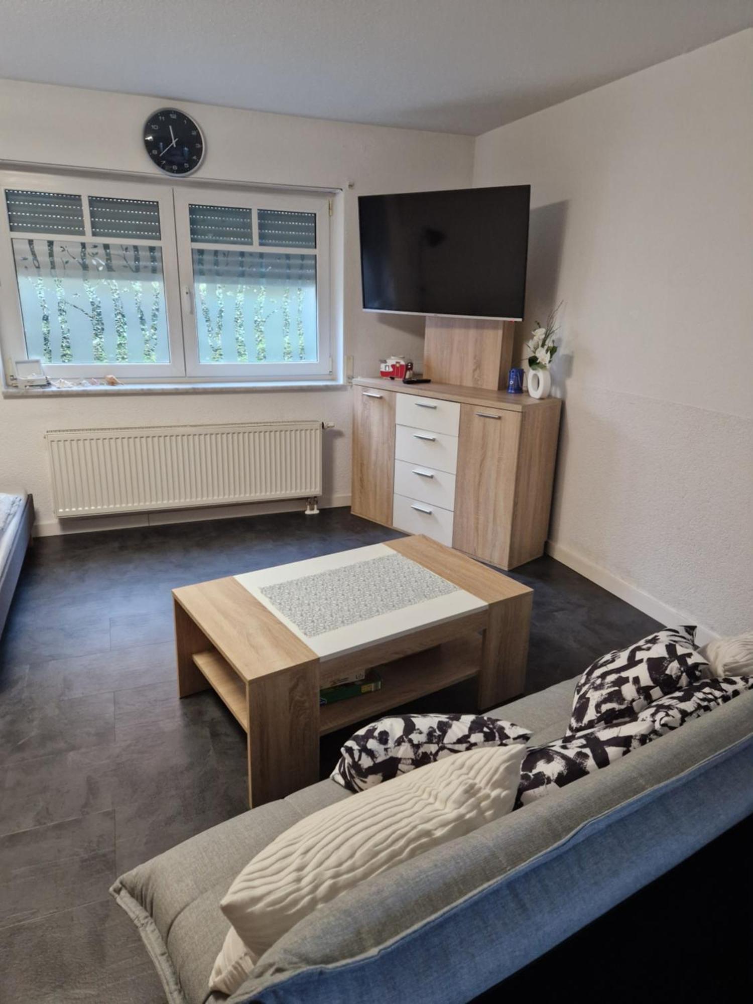 Souterrain-Wohnung Mit Kostenlosem Stellplatz Leipzig Dış mekan fotoğraf